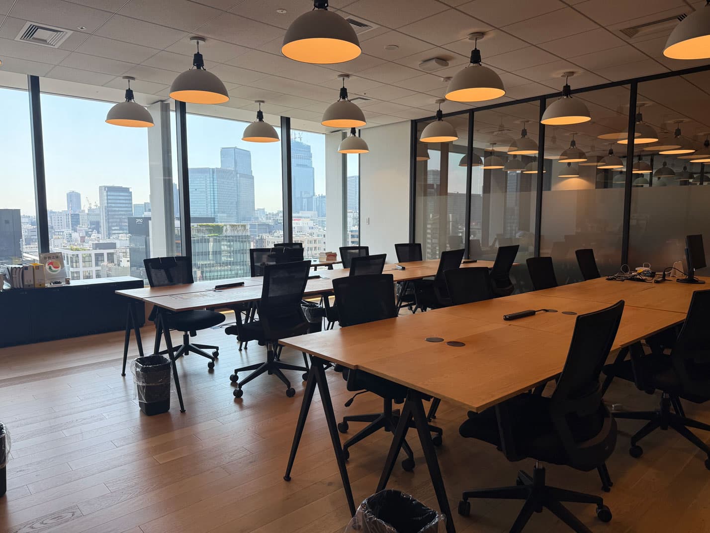 神田LABOの会議室